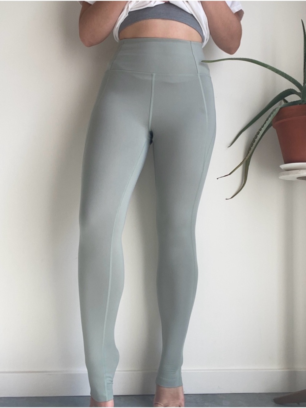 girlfriend collective sage green active leggings